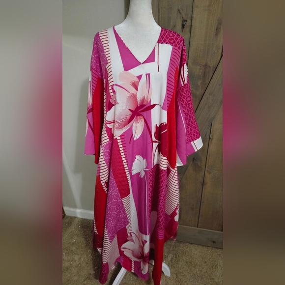 NATORI Kabuki Floral-Print Pullover Caftan. Red/pink/white. Size Med - Picture 7 of 16